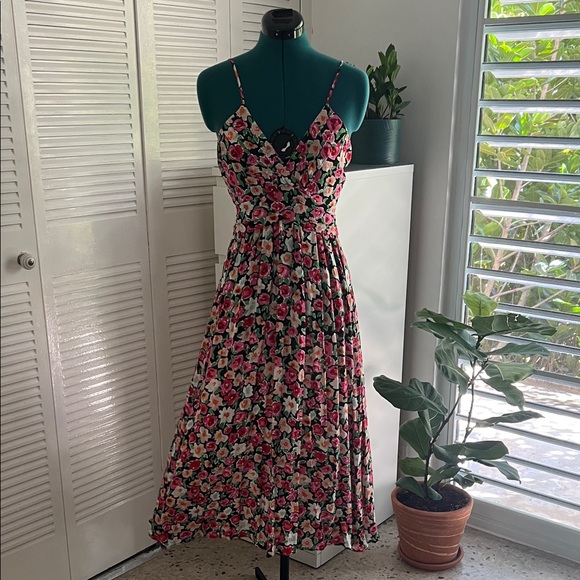 Sezane Dresses & Skirts - Sezane Floral Pink and Black Women's Dress